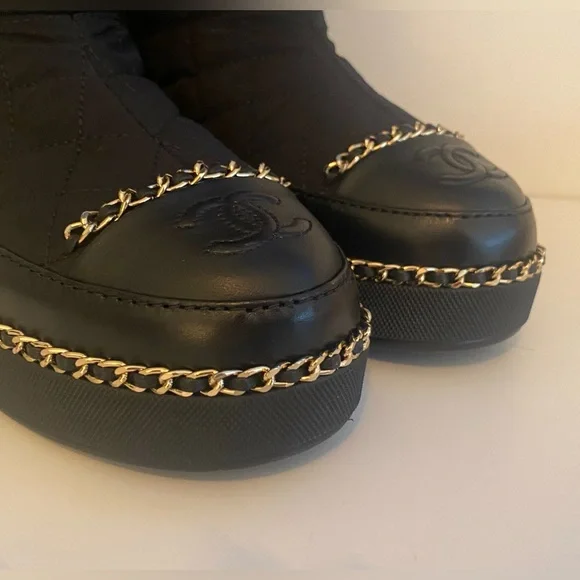 Authentic New CHANEL Logo Apres Ski Winter Boots - Size 36 - Picture 7 of 13